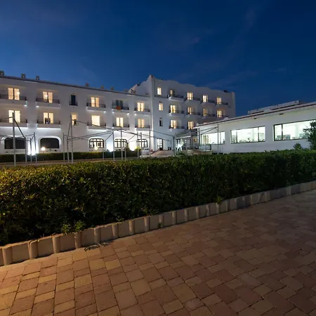 Отель Baia D'oro 4*