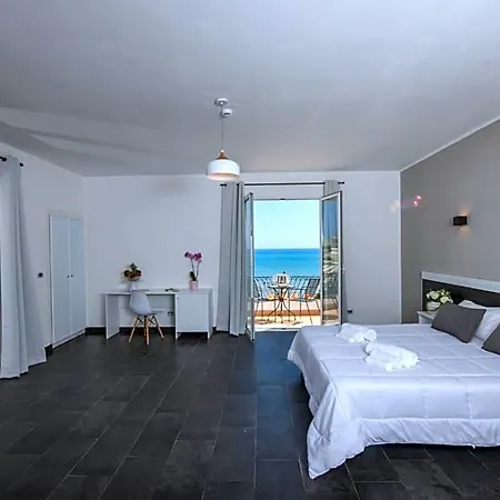 Szálloda Baia D'oro 4*